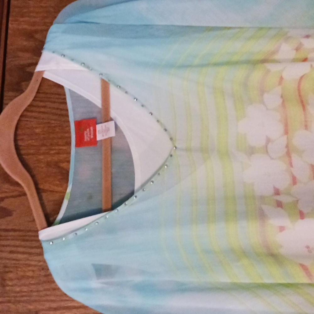 Women's Hearts Of Palm V Neck Tank With Summer Colored Semi Sheer Cape Overlay - Picture 2 of 9